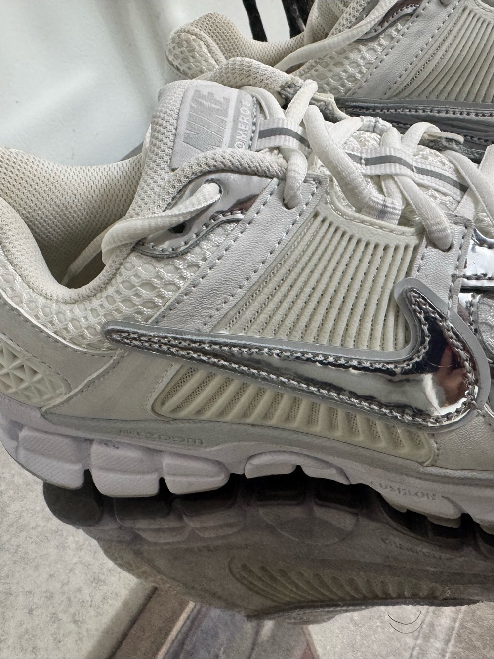 Nike White and Silver Athletic Sneakers V5 - Picture 2 of 9